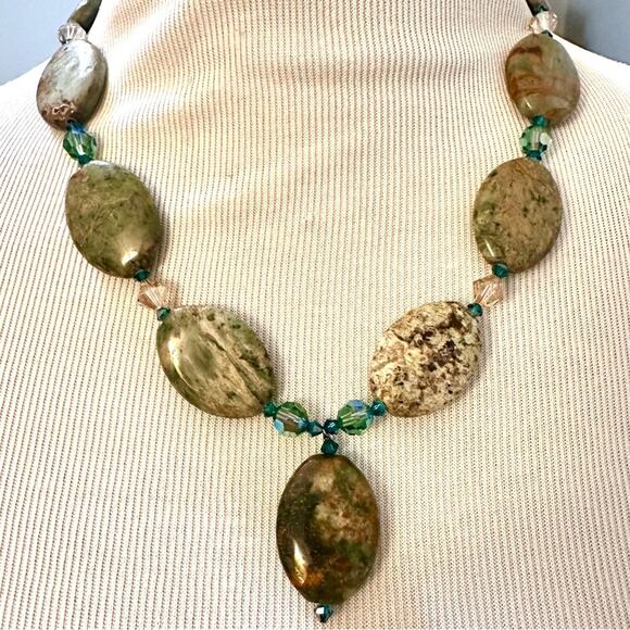 Green Rainforest Jasper Stone and Bead Pendant Necklace - Picture 1 of 6